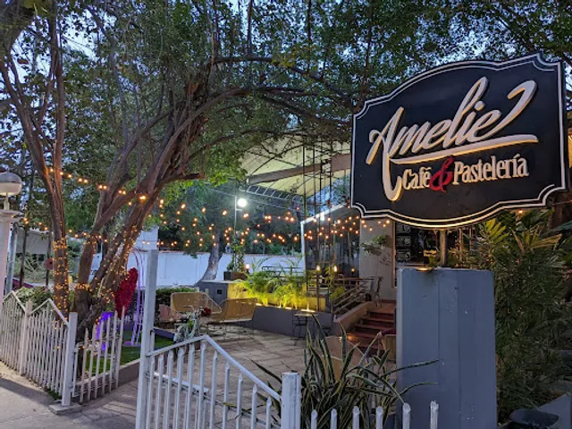 Amelie Cafe & Pasteleria