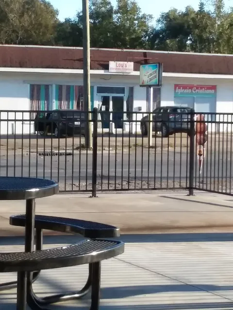 Lou's Alterations & Creations