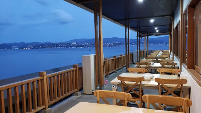 Rumah Makan Seafood Apong Ambon