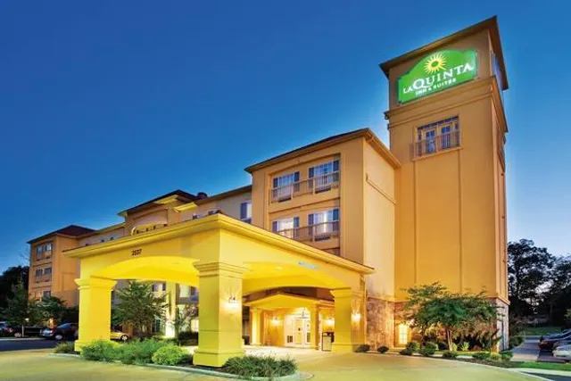 La Quinta Inn & Suites by Wyndham Smyrna TN - Nashville
