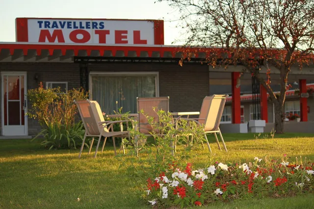 Travellers Motel