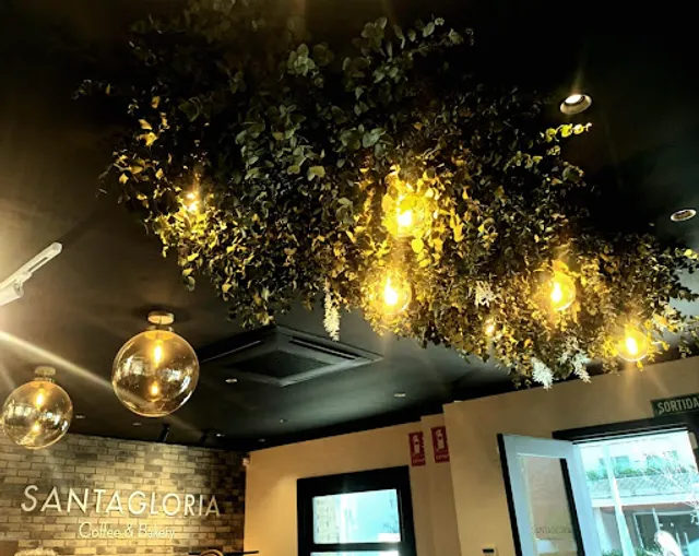 Santa Gloria Coffee & Bakery