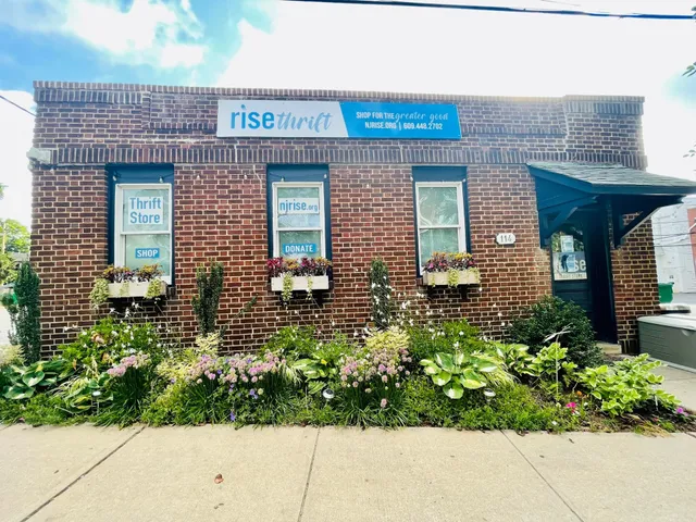 Rise Thrift Store