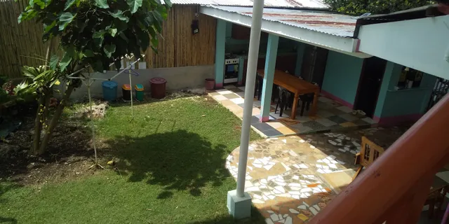 J&J TOURIST INN (formerly J&J ROOMS FOR RENT)