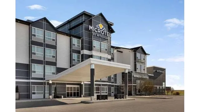 Microtel Inn & Suites by Wyndham Weyburn