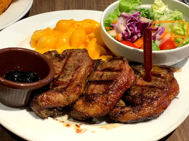 ASTONS Specialities @ City Square Mall