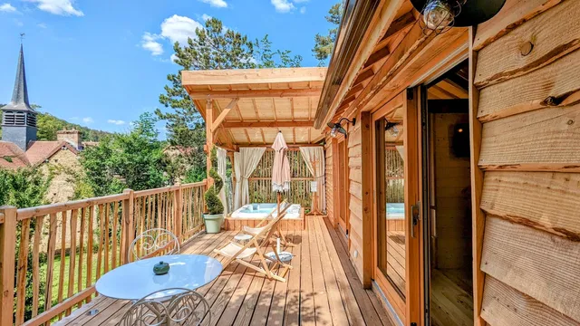 Domaine des Écus d'Or : Love room avec spa Côte d'Or, Location insolite, Cabane, Week-end romantique, Bourgogne-Franche-Comté