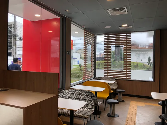 McDonald's Buenos Aires Batel Drive