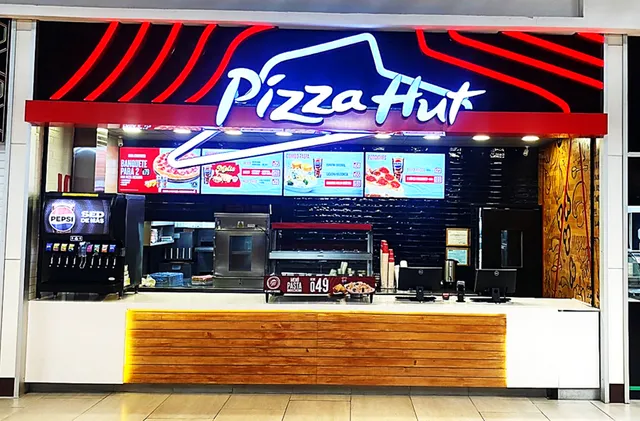 Pizza Hut - FC Pradera Concepción