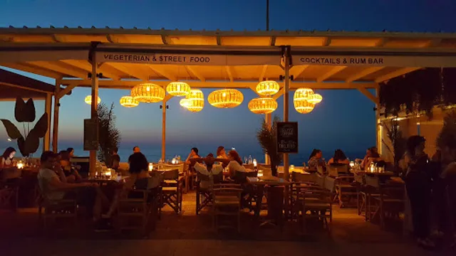 Home Seaside | Cocktail Bar