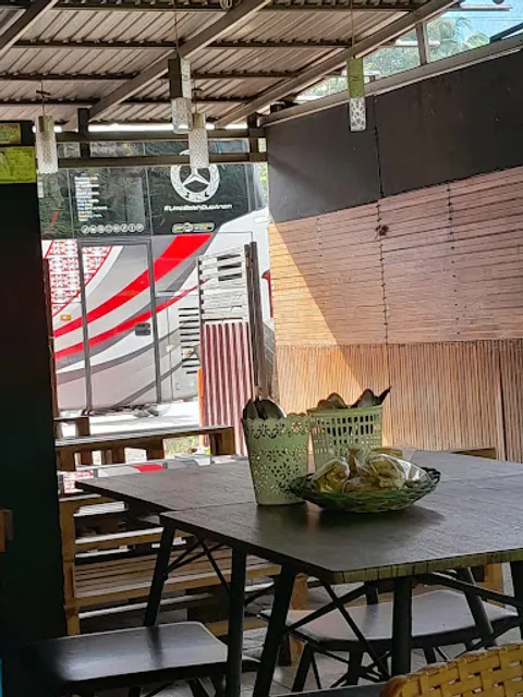 Rumah Makan" Dendeng Batokok" JARIANG BALOPAK