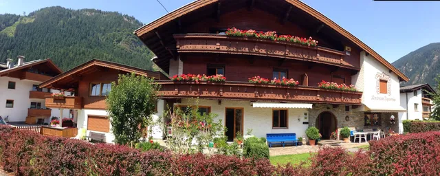 Landhaus Alpenrose Mayrhofen