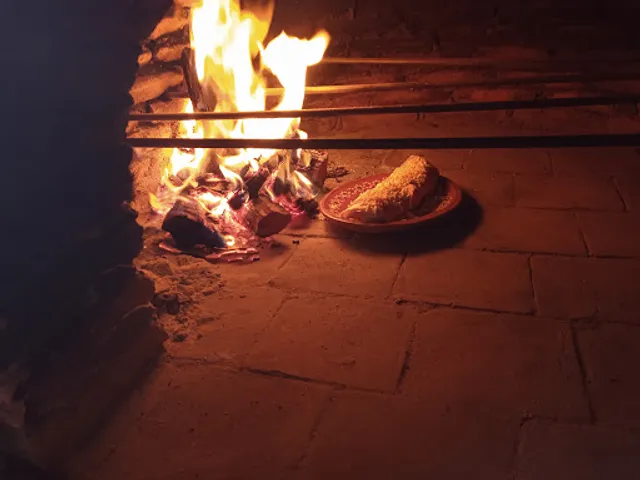 Mariachi Misster Pizza