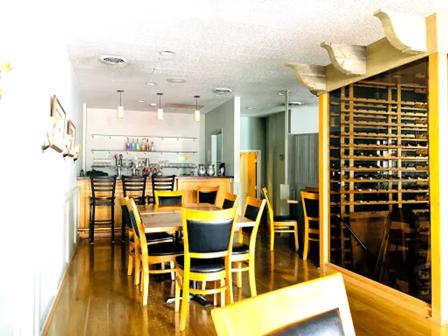 Toomies Thai Cuisine