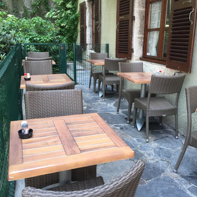 Aux Crêperies Bretonnes La Bolée