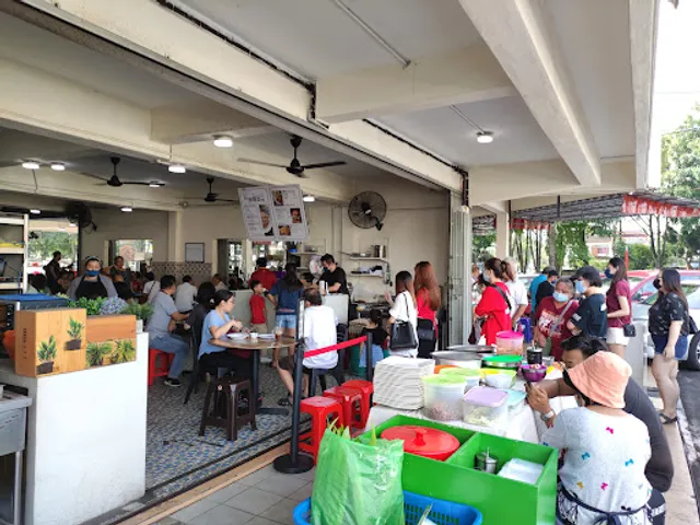 Restoran Lok Yu (陸羽茶餐室)