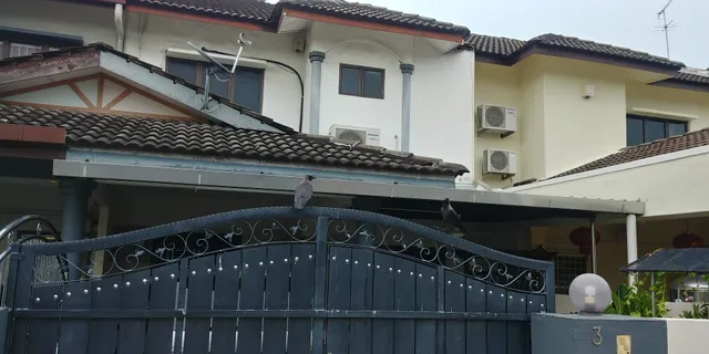 The Lucky House Cardamom