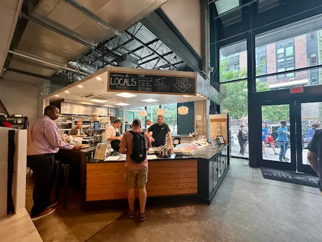 Locals Seafood - Restaurant & Market