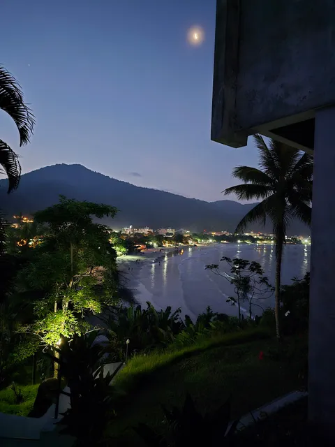 APARTAMENTO PÉ NA AREIA TONINHAS