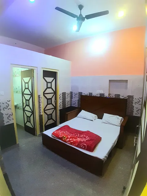 SPOT ON Shri Ram Hotel