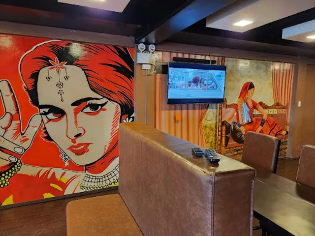 STAR BOLLYWOOD AUTHENTIC INDIAN CUISINE