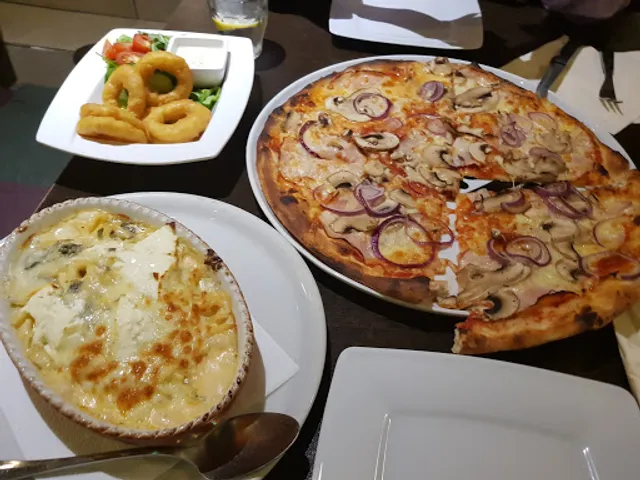 Pizzeria Steakhouse La Roma