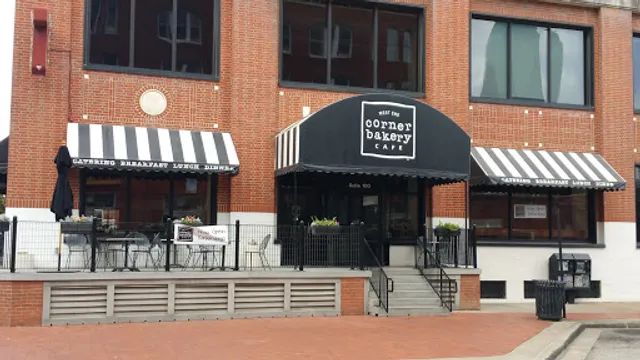 Corner Bakery Cafe