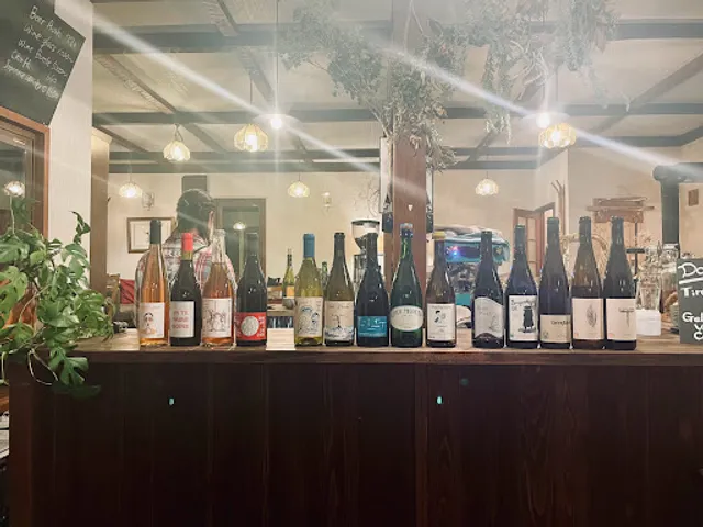 CAFE & RESTRANT ZU-THONES