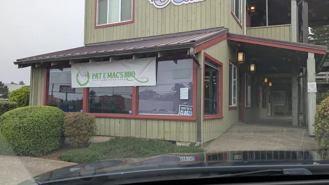 PAT E MAC’s BBQ & CATERING