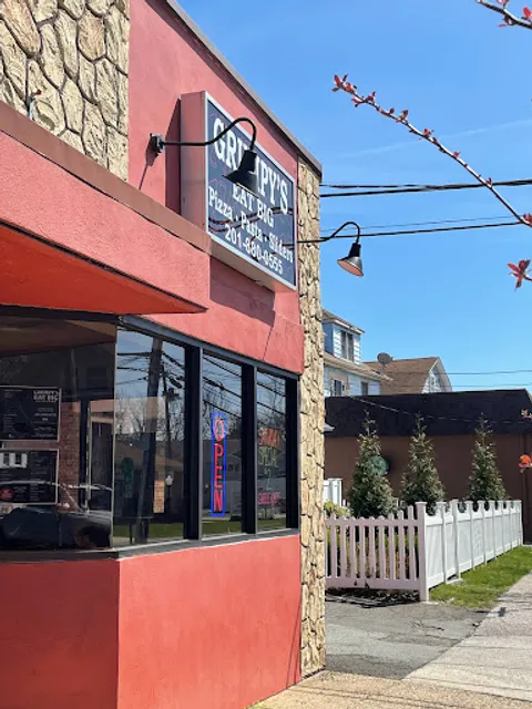 GRUMPY'S SOURDOUGH PIZZA CO.