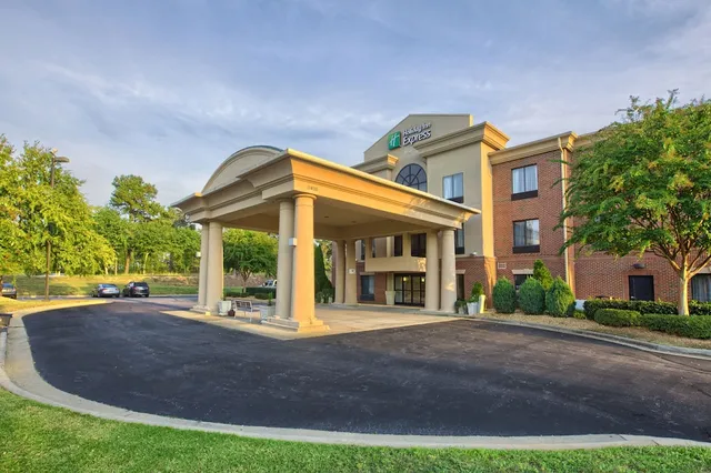 Holiday Inn Express & Suites Raleigh North - Wake Forest, an IHG Hotel
