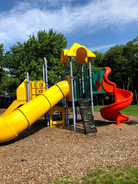 Henry Kaufmann Campgrounds - Staten Island