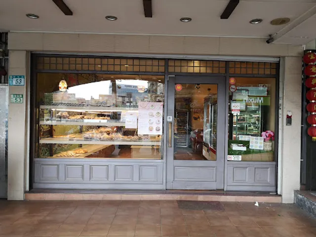 Accor St. Baking stores