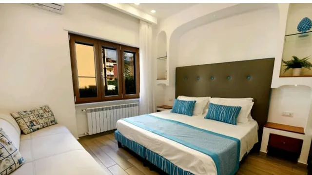 Sorrento Rooms