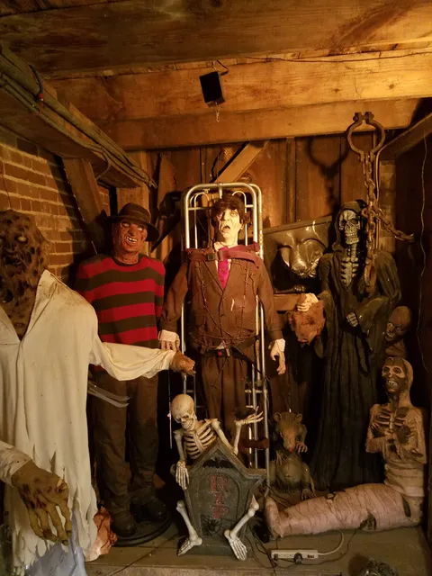 Vintage Costumes LLC