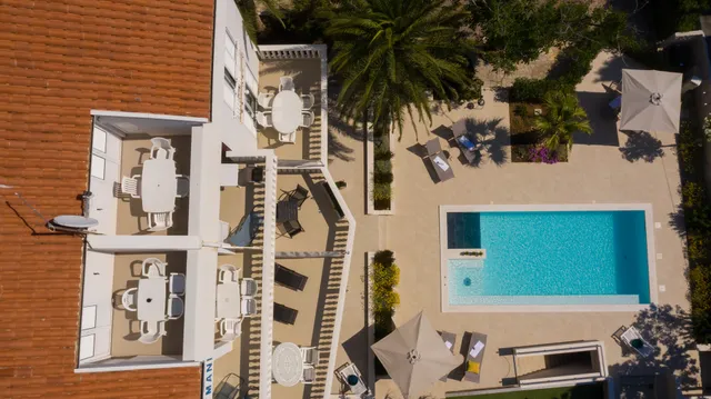 Pool Apartments Seagull