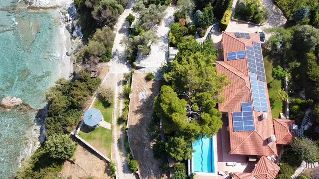 Dr Spyrou Luxury Villa