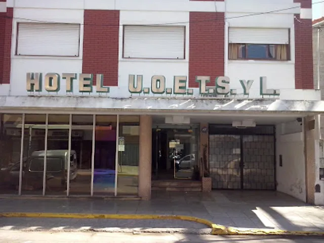 Hotel U.O.E.T.S y L.R.A