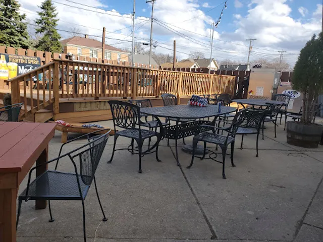 Brewski's Sports Club & BBQ