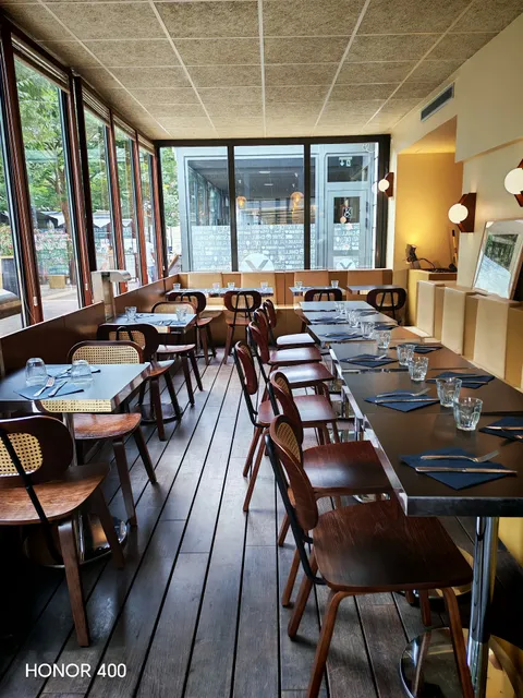 Le Grand Café Des Deux Mondes