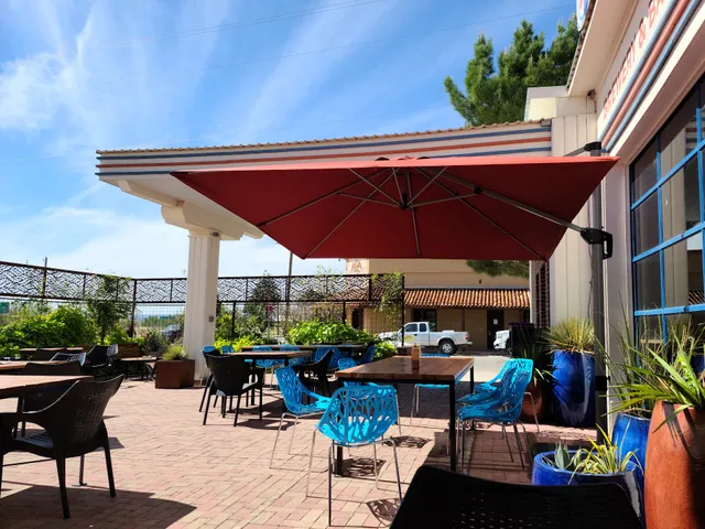 Brick Vault Brewery and Barbecue-Marathon