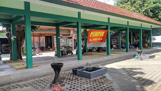 Sate Sapi Karang Pak Prapto