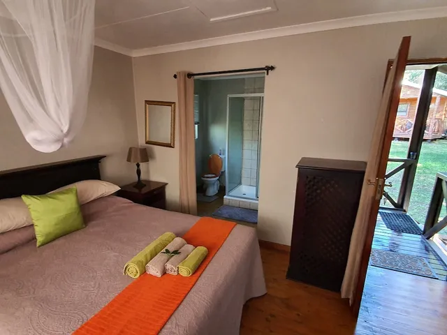 Mist of Gold Log Cabins