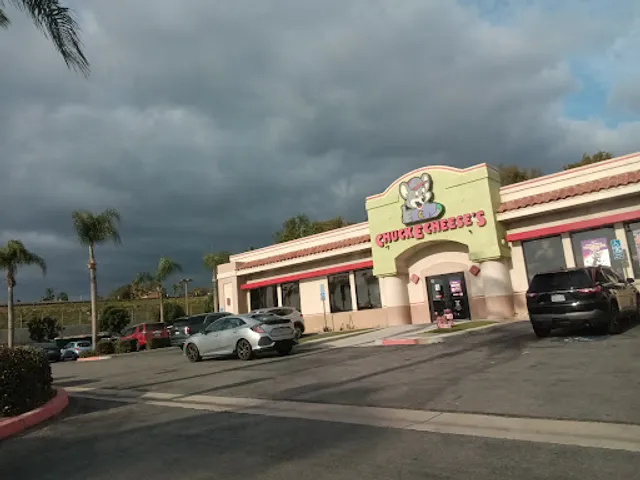 Chuck E. Cheese