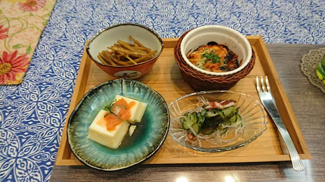 ダイニング波月季