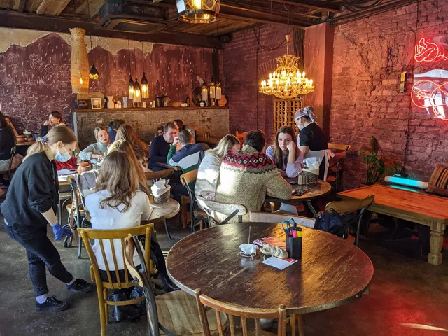 Хачапури и вино