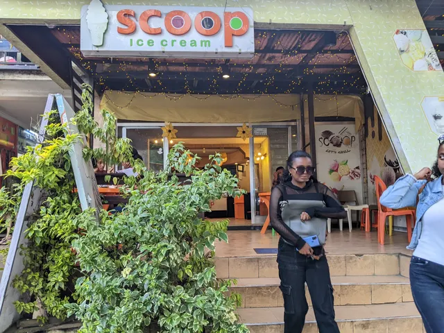 Scoop Gellato Ice Cream