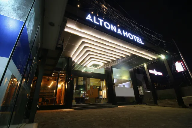 Altona Hotel