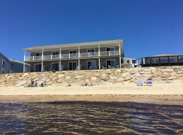 Three Seasons Resort