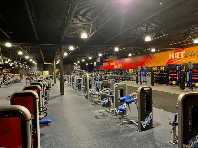 Crunch Fitness - Deptford